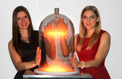 Unsere Forschungs-Plasma-Anlage Bell Jar